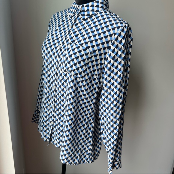 Women’s Geometric Blue and White Button-Up Silk Dress Shirt - Picture 6 of 13